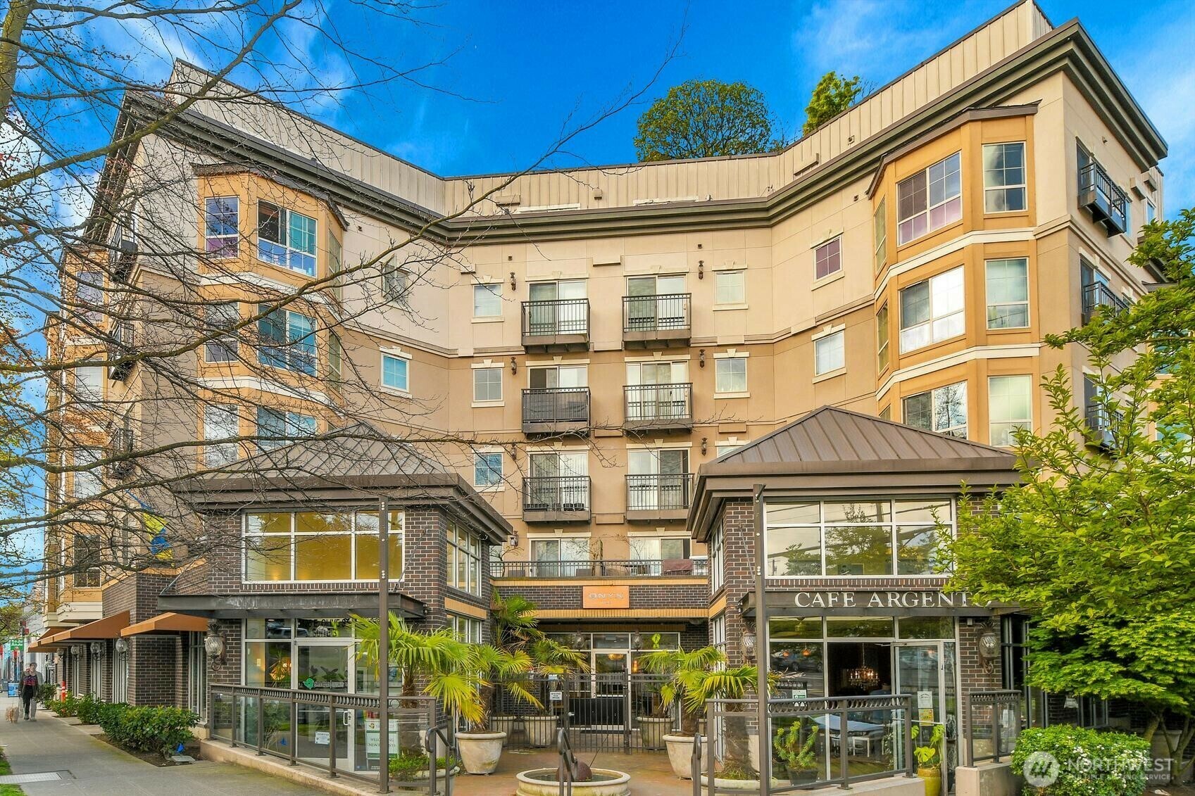 Property Photo: 1125 E Olive Street 105 WA 98122
