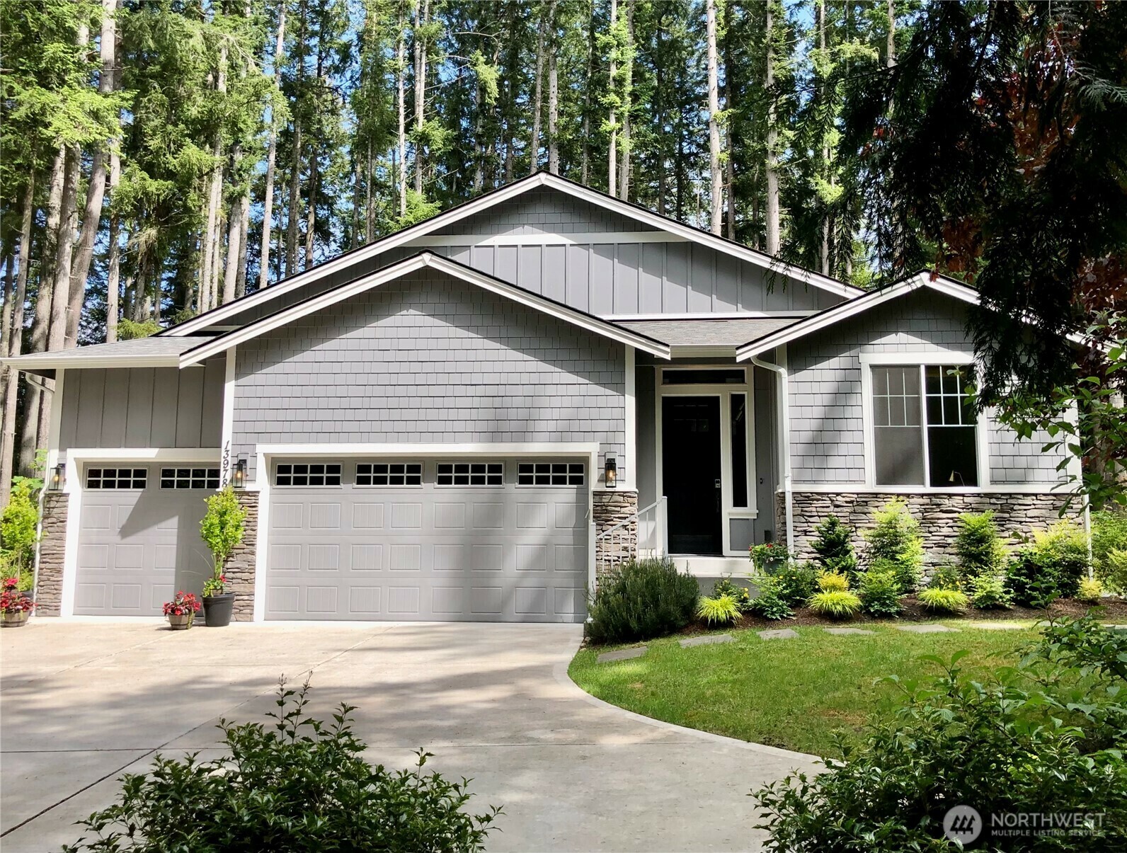 Property Photo: 13978 Hidden Heights Lane NE WA 98110