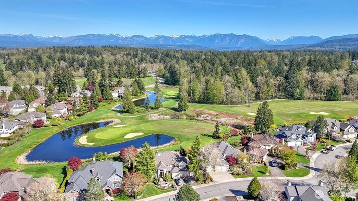 Property Photo:  316  246th Way SE  WA 98074 
