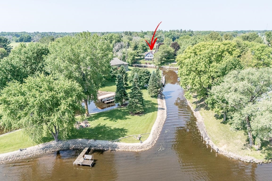 Property Photo: N132 County Road H WI 54940-9408