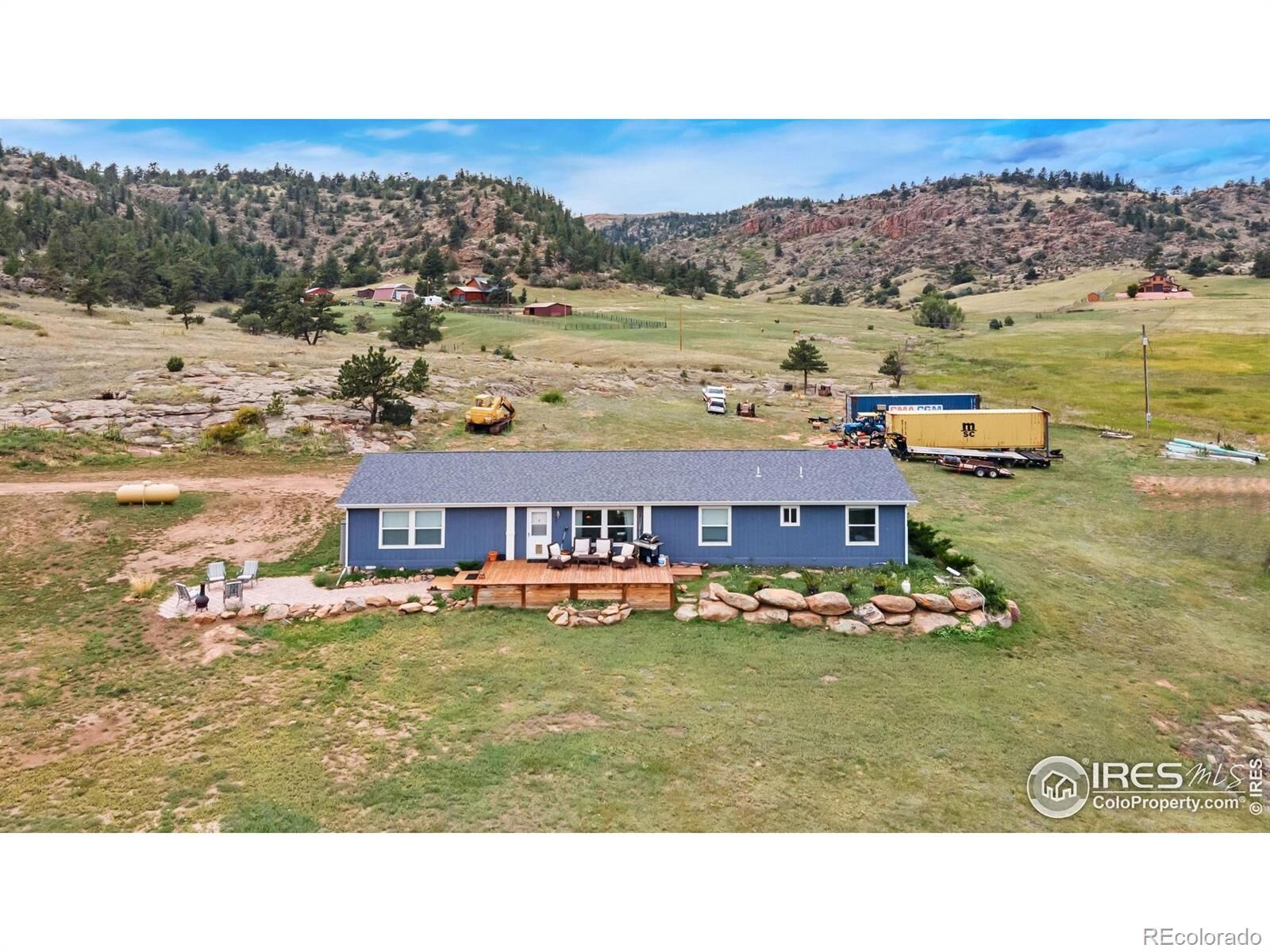 Property Photo:  801 W County Road 82E  CO 80536 