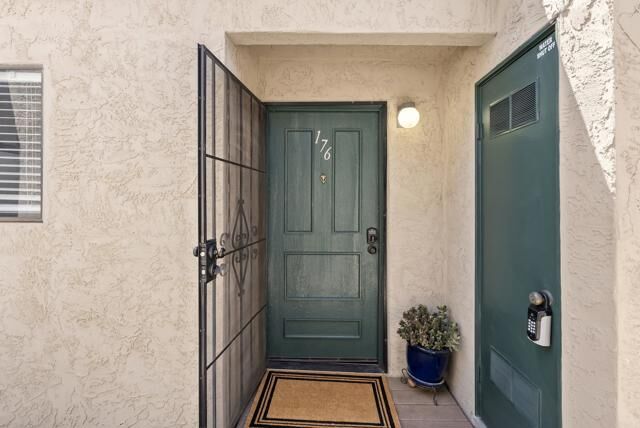 Property Photo: 9725 Mesa Springs Way 176 CA 92126
