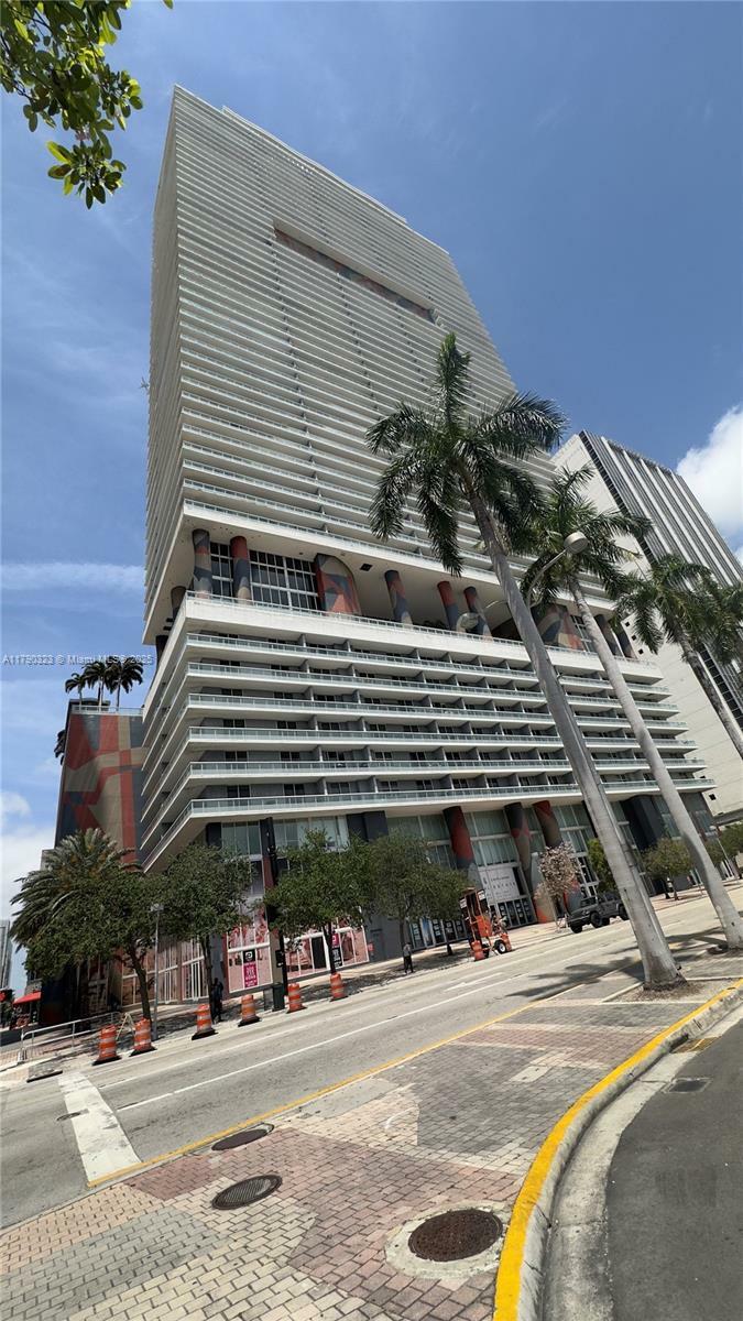 50 Biscayne Blvd 812  Miami FL 33132 photo