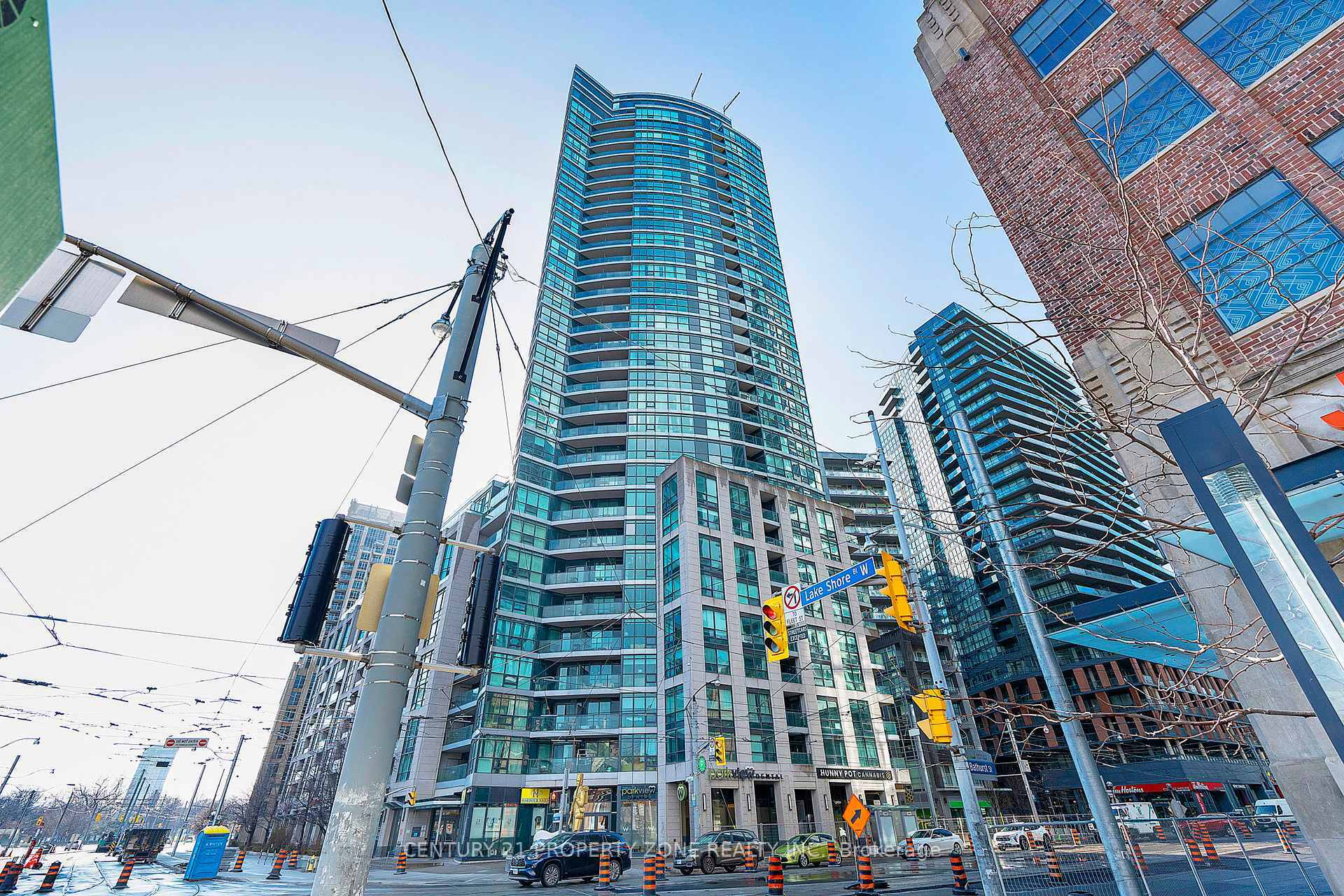 Photo de la propriété: 600 Fleet Street 407 ON M5V 1B7