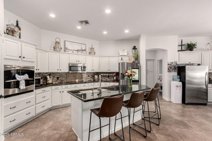 Property Photo:  4706 E Des Moines Street  AZ 85205 