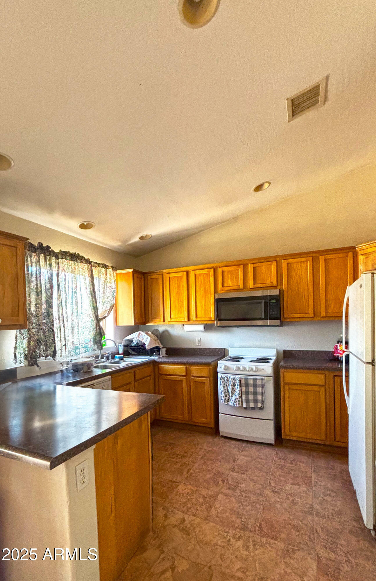 Property Photo: 8306 W Pineveta Drive AZ 85123