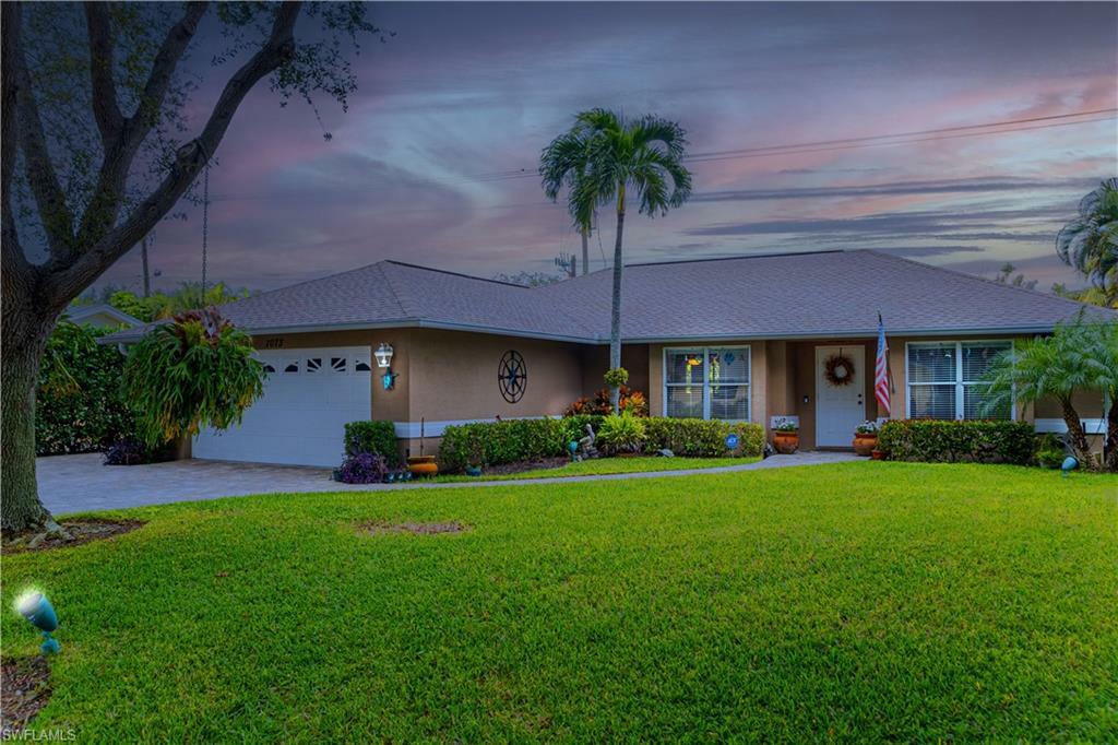 Property Photo: 1073 N Alhambra Cir FL 34103