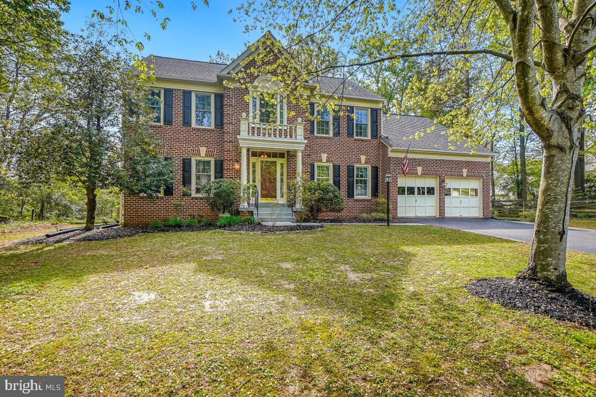 Property Photo: 13117 Crestbrook Drive VA 20112