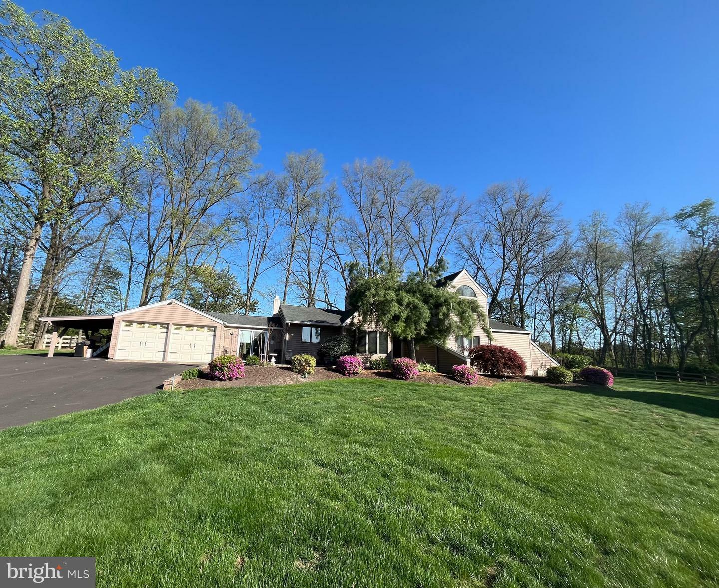 Property Photo: 112 Samantha Drive PA 19446