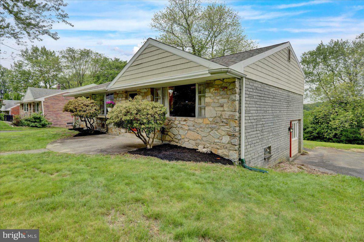 Property Photo: 2304 Alsace Road PA 19604