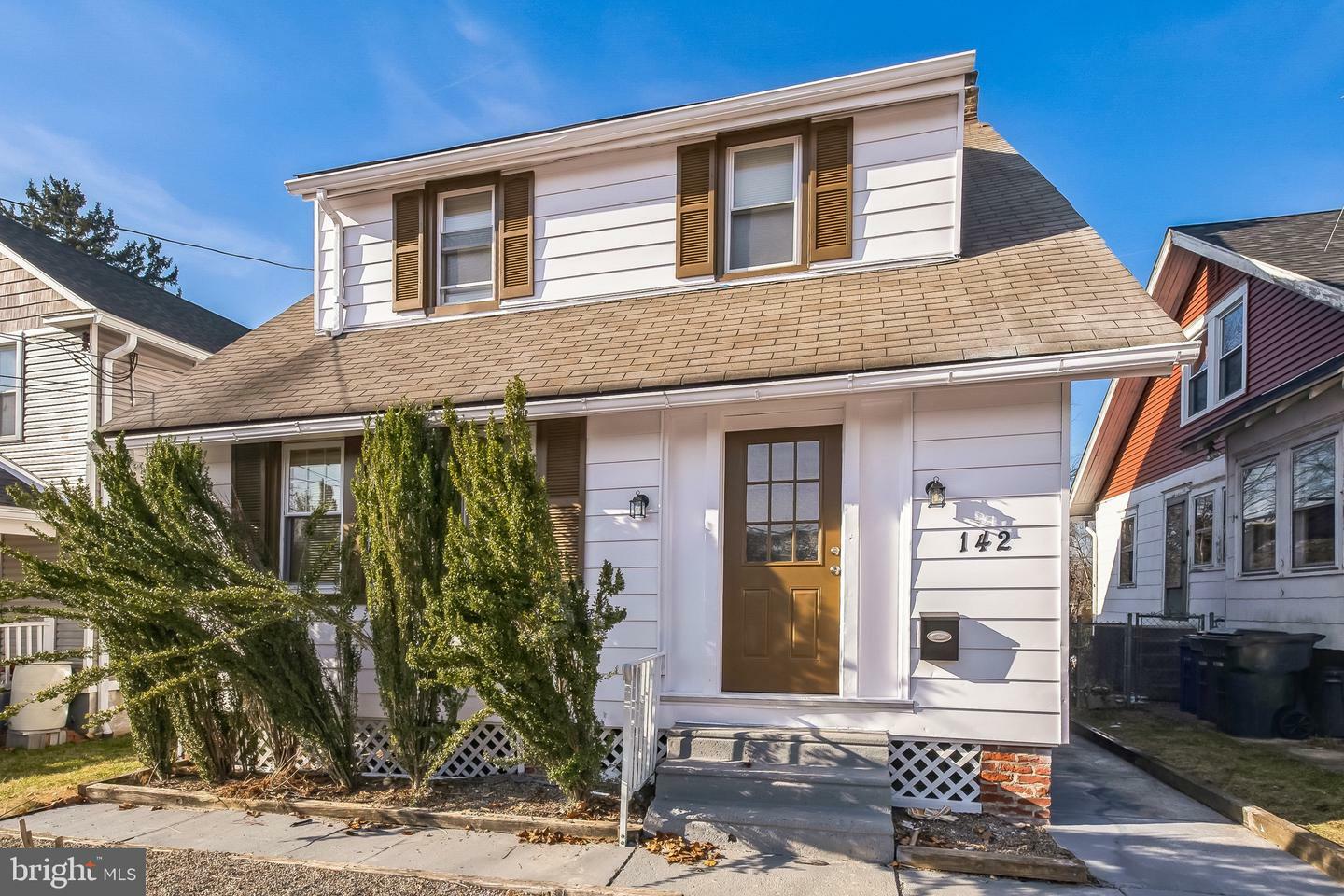 Property Photo: 142 Central Avenue PA 19038