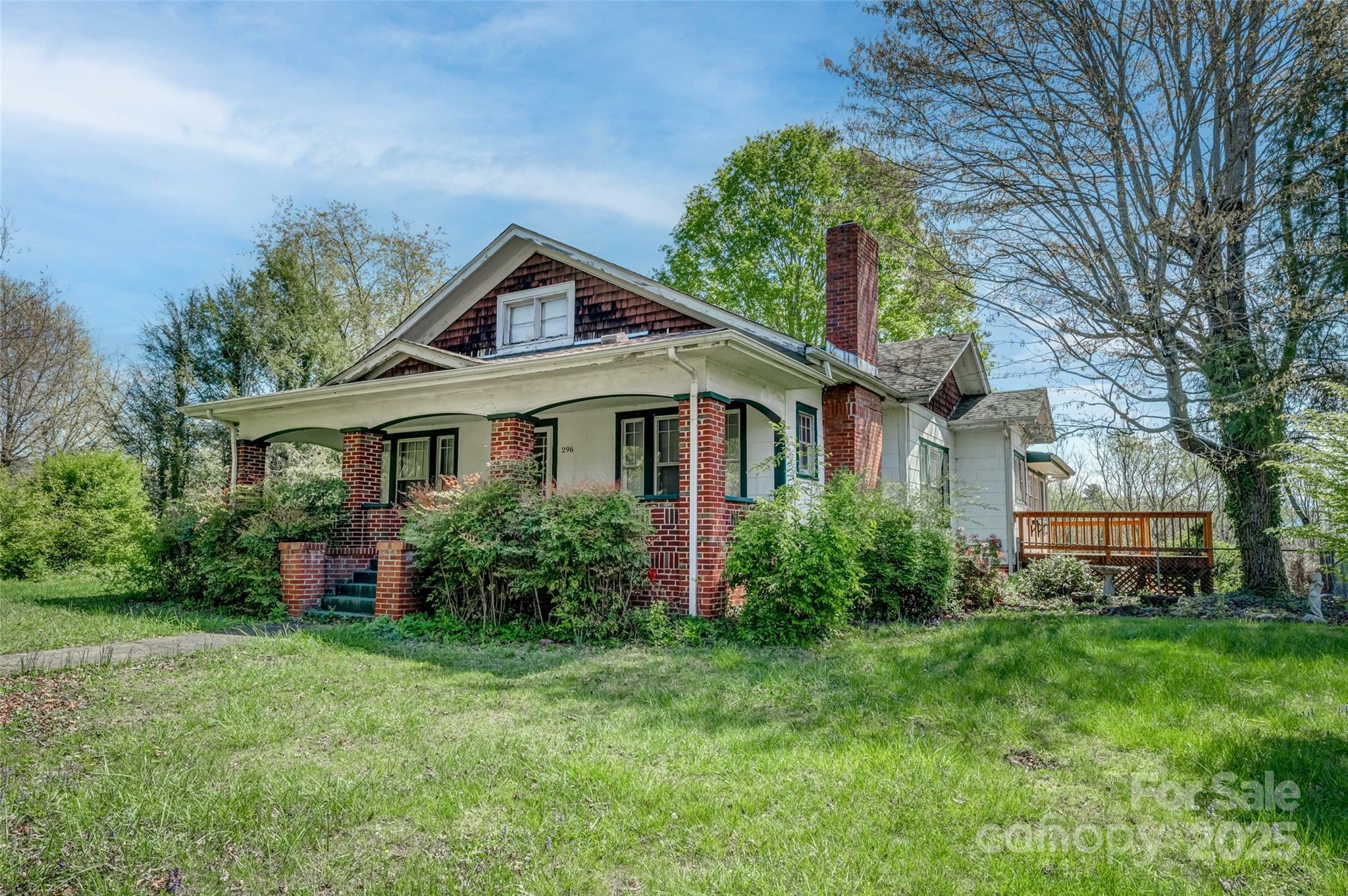 Property Photo: 296 Anderson Street NC 28754