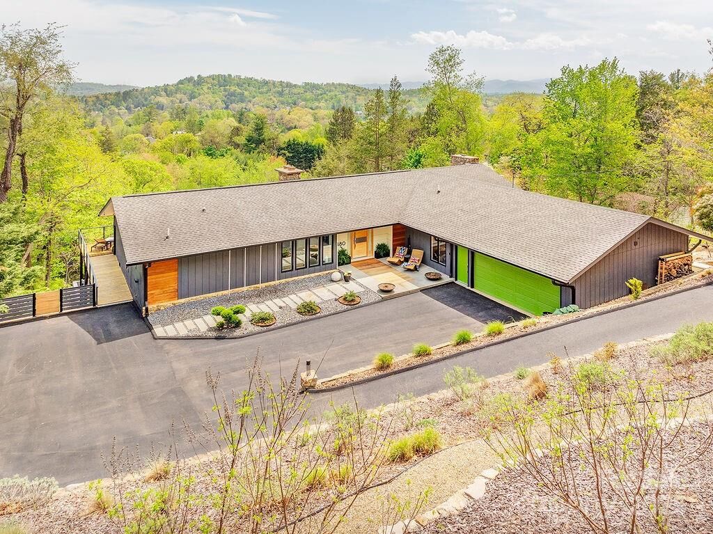 Property Photo:  480 Windsor Road  NC 28804 