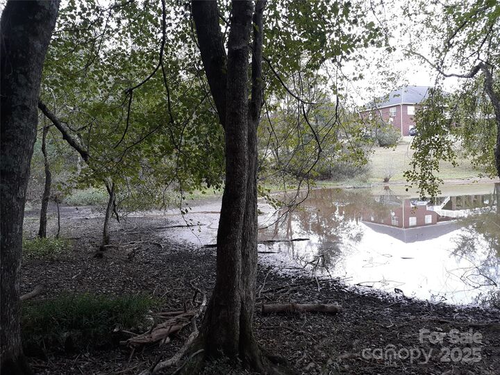 Property Photo: 4852 Rio De Luna Drive 31,32, &Amp 33 NC 28601