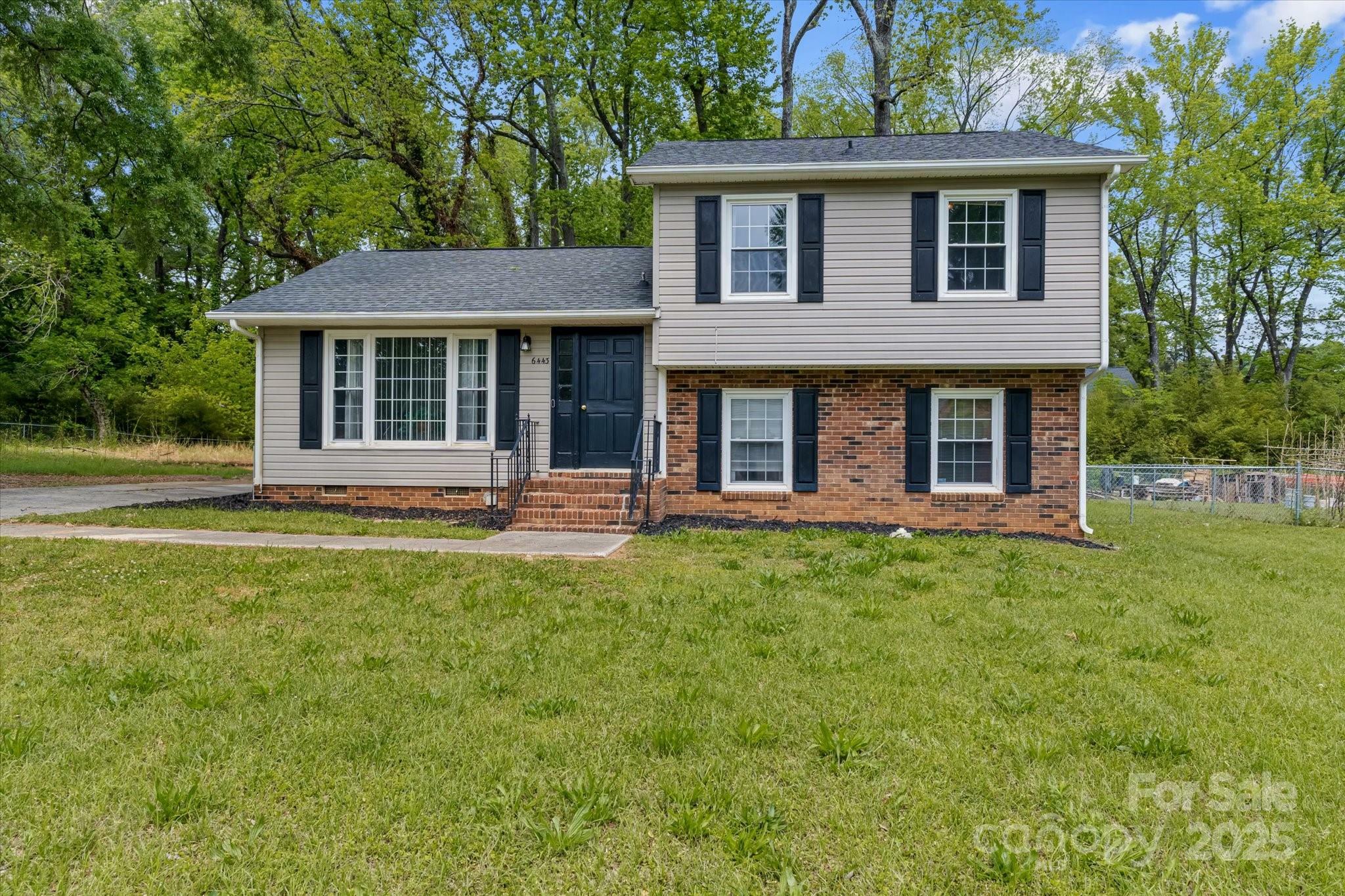 Property Photo:  6443 Eaglecrest Road  NC 28212 