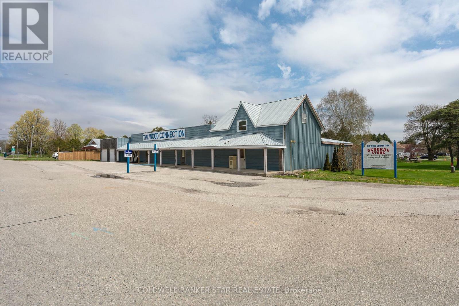 Property Photo: 5048 Imperial Road ON N5H 2R2