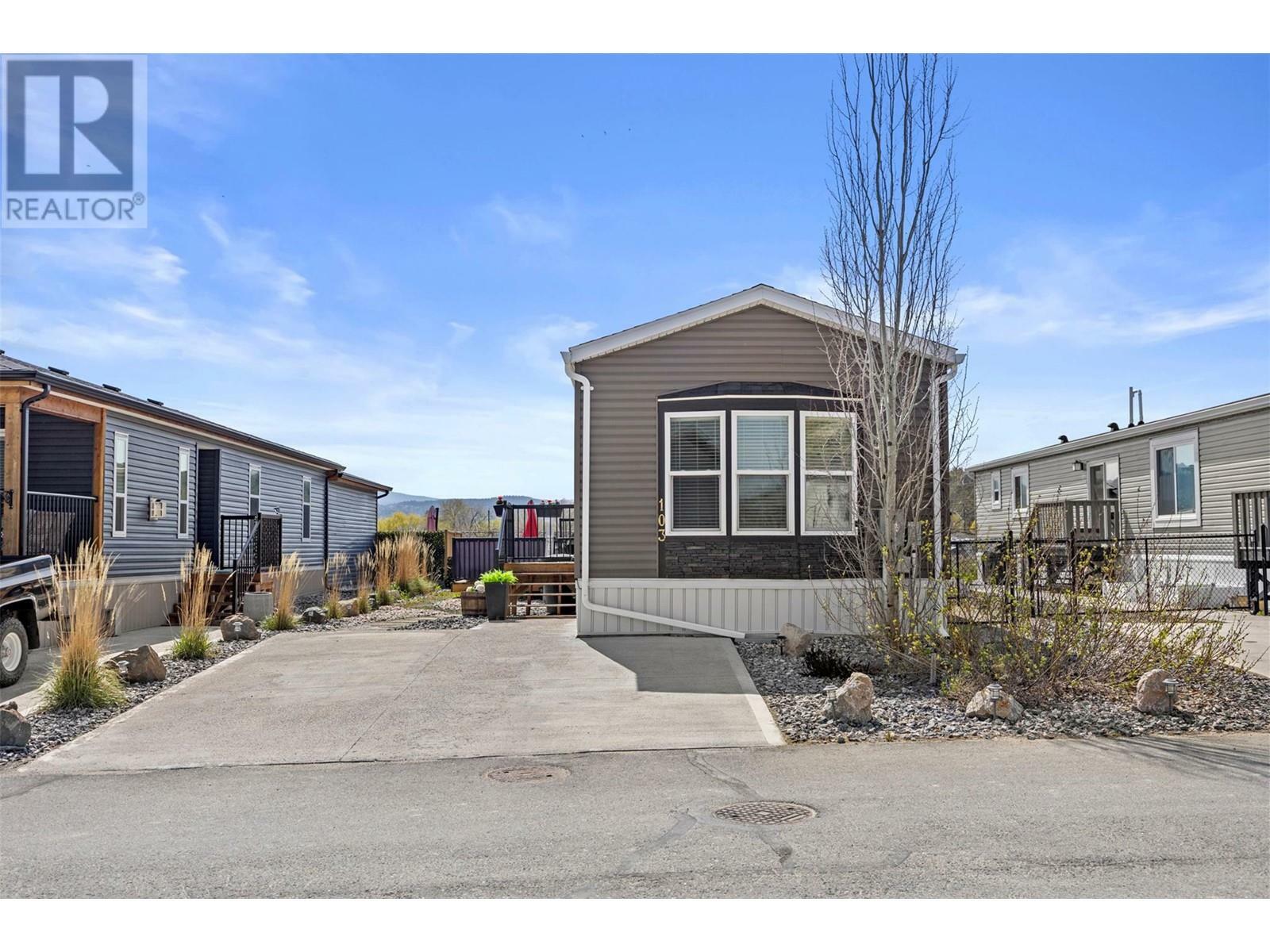 Property Photo: 5005 River Road 103 BC V0E 2P0