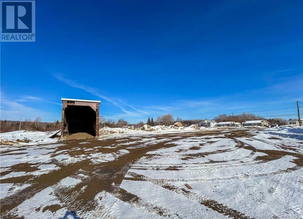 Property Photo:  142 Rue Principale  NB E8E 1T1 