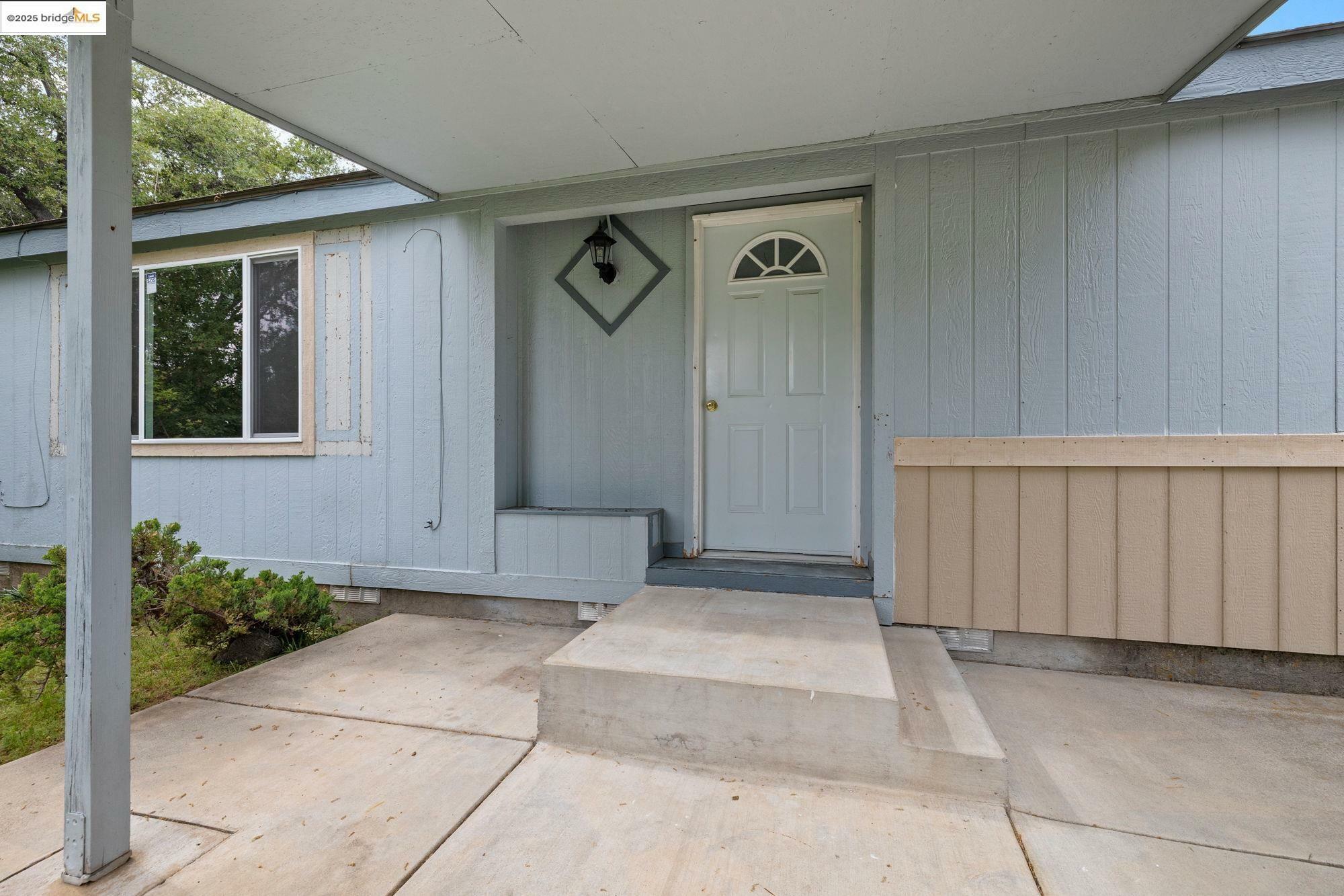Property Photo: 20580 Bay Meadows Dr CA 95370