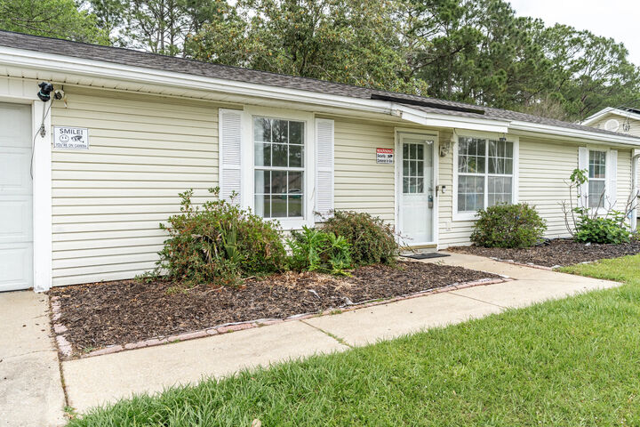 Property Photo:  1634 N Campbell Drive  FL 32547 