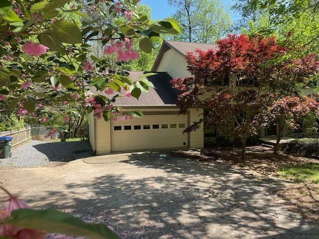 Property Photo: 10565 Shallowford Road GA 30075