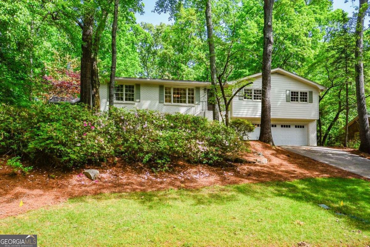 Property Photo: 2840 Wendy Lane GA 30062