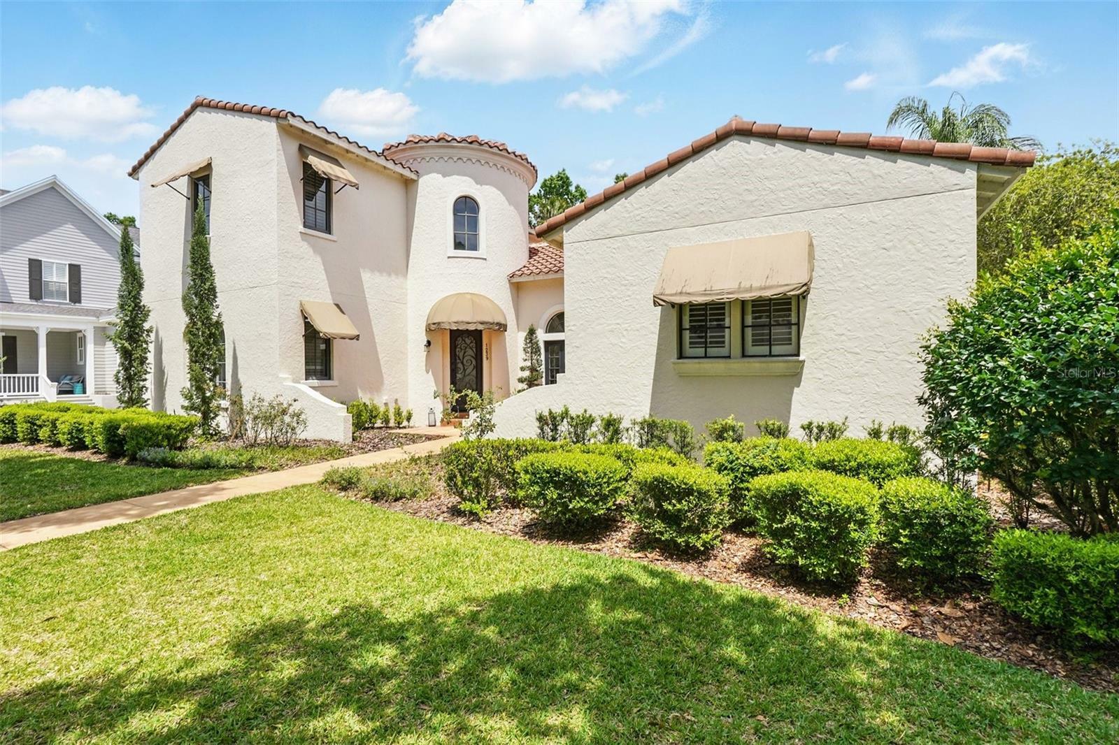 Property Photo: 1239 Roycroft Avenue FL 34747