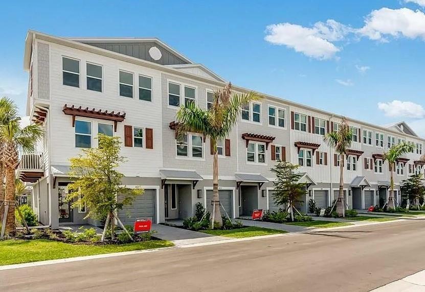 Property Photo: 1620 Sea Haven Drive 403 FL 33950