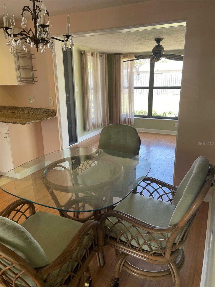 Property Photo: 2015 Bayshore Gardens Parkway FL 34207