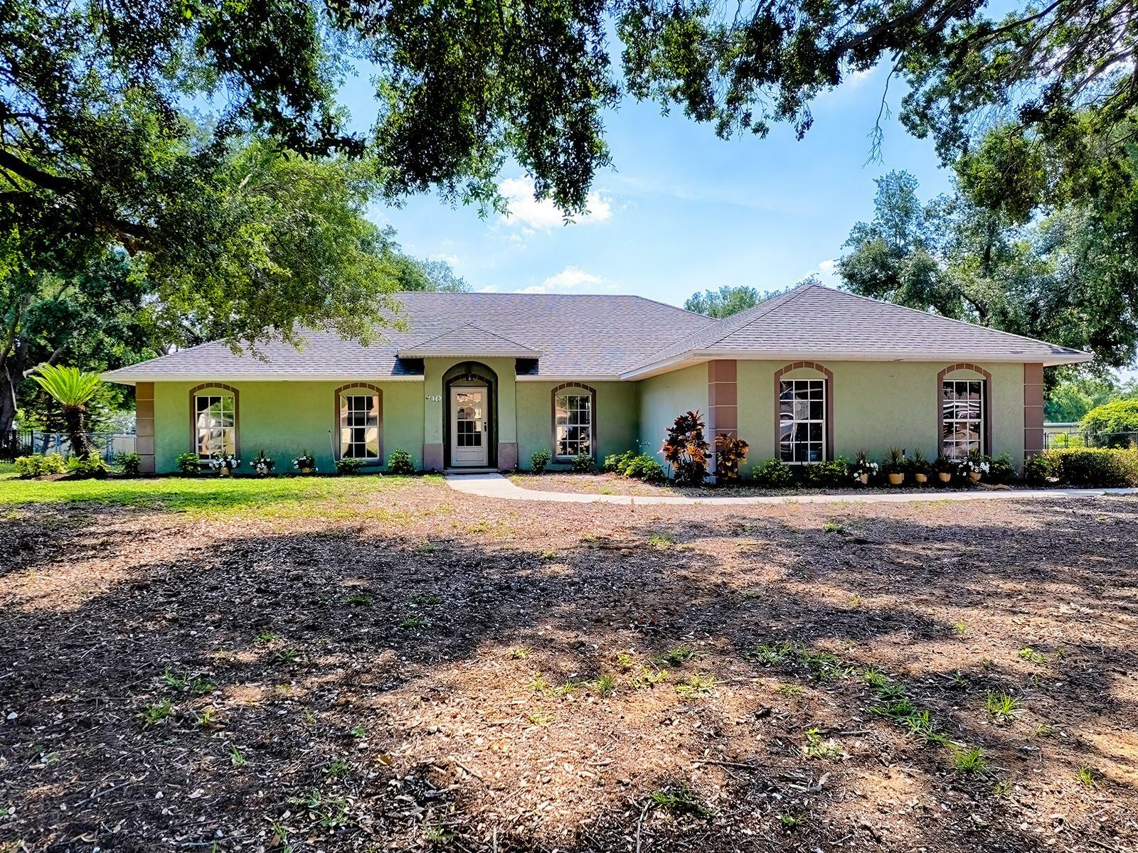 410 Oak View Drive  Tavares FL 32778 photo