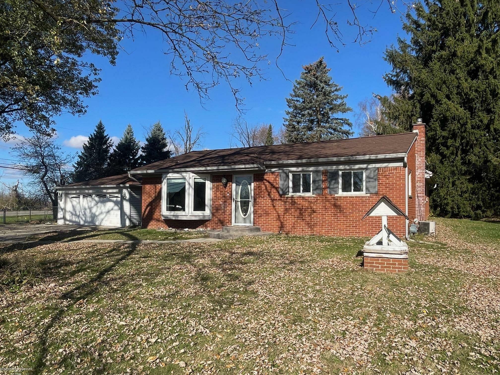 6001 29 Mile Road  Washington MI 48094 photo