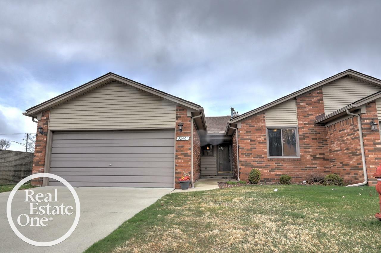 Property Photo: 32401 Stoneybrook Lane MI 48026