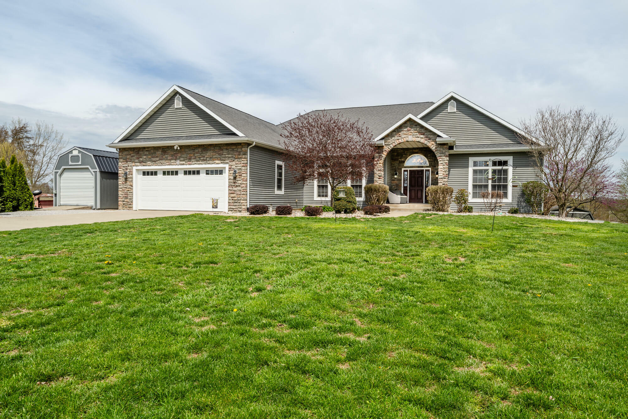 Property Photo: 6627 Naomi Road MI 49111