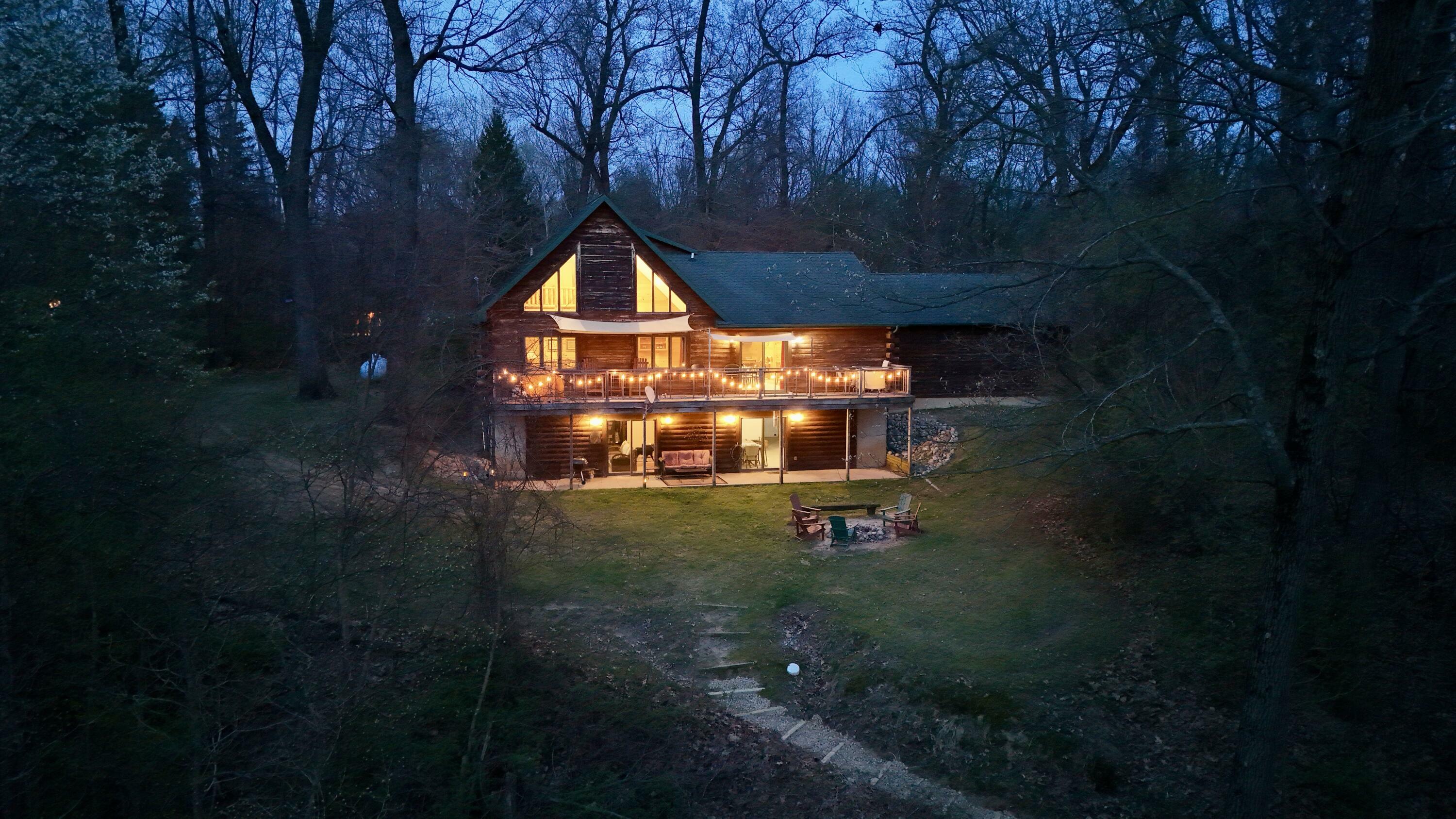 Property Photo: 87126 County Road 687 MI 49057