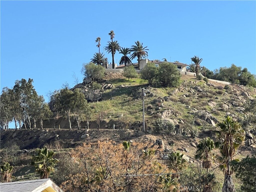 Property Photo: 11251 Laurel Avenue CA 92316