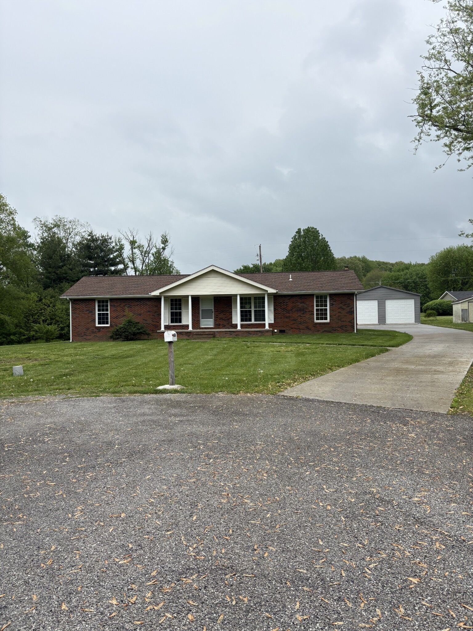 Property Photo: 1400 Dogwood Ln TN 37083