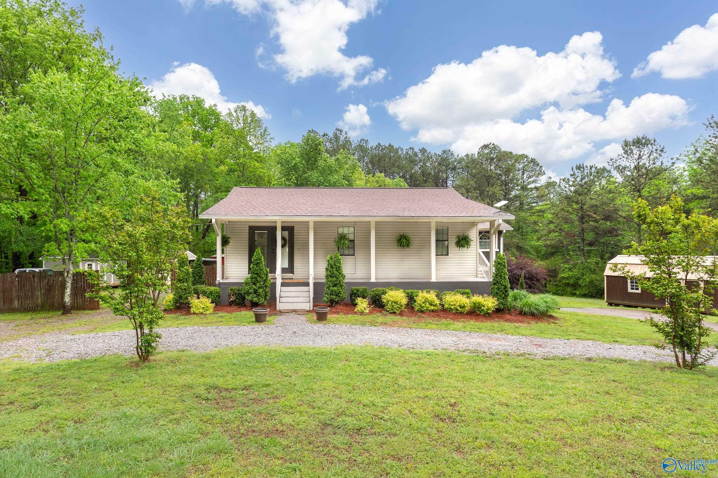Property Photo: 3546 Little Wills Valley Road AL 35954