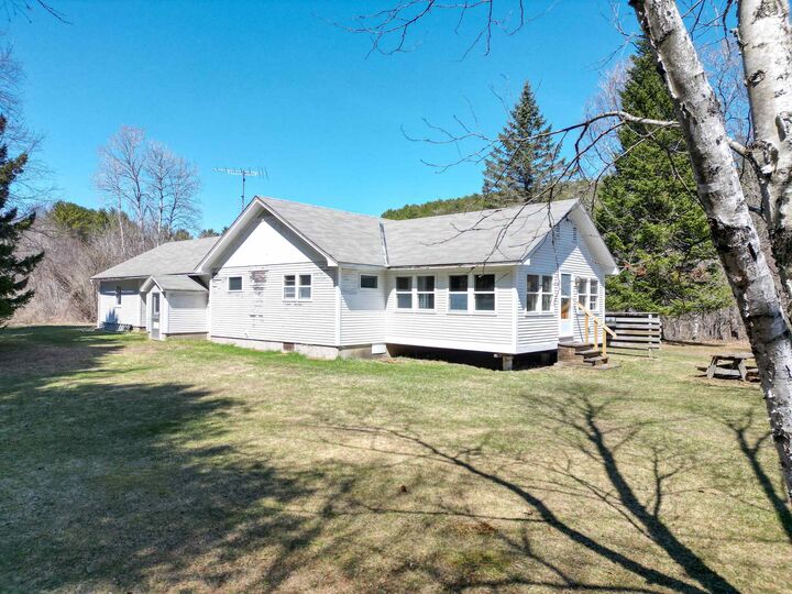 Property Photo: 562 Quechee West Hartford Road VT 05001-2131