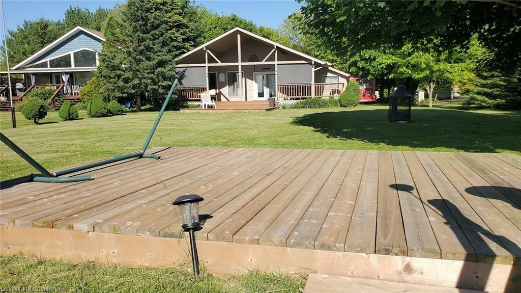 Photo de la propriété: 72147 Lake Shore Drive ON N0M 1N0