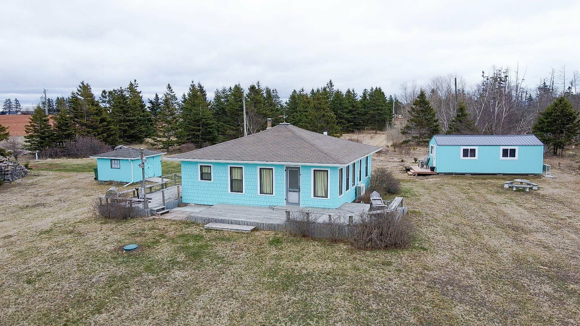 Property Photo: 3 Oswald Road PE C0B 1X0