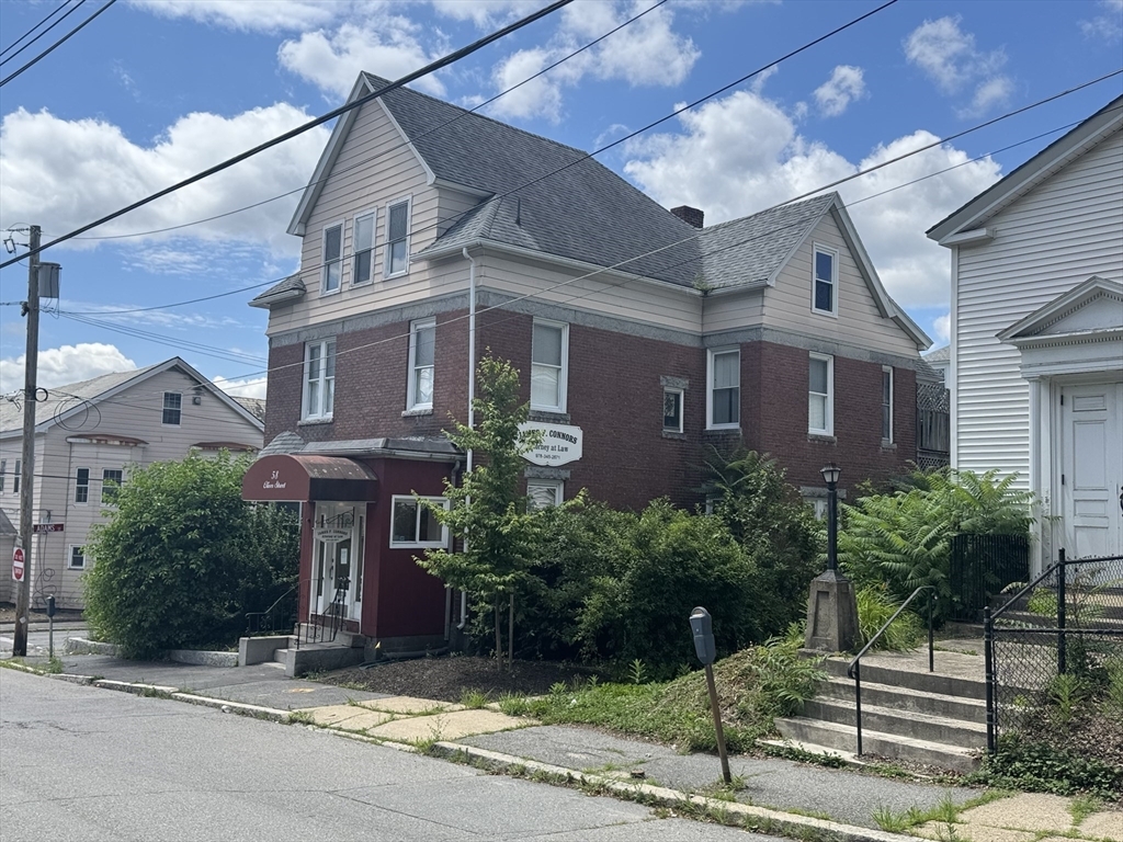 Property Photo:  58 Oliver St  MA 01420 