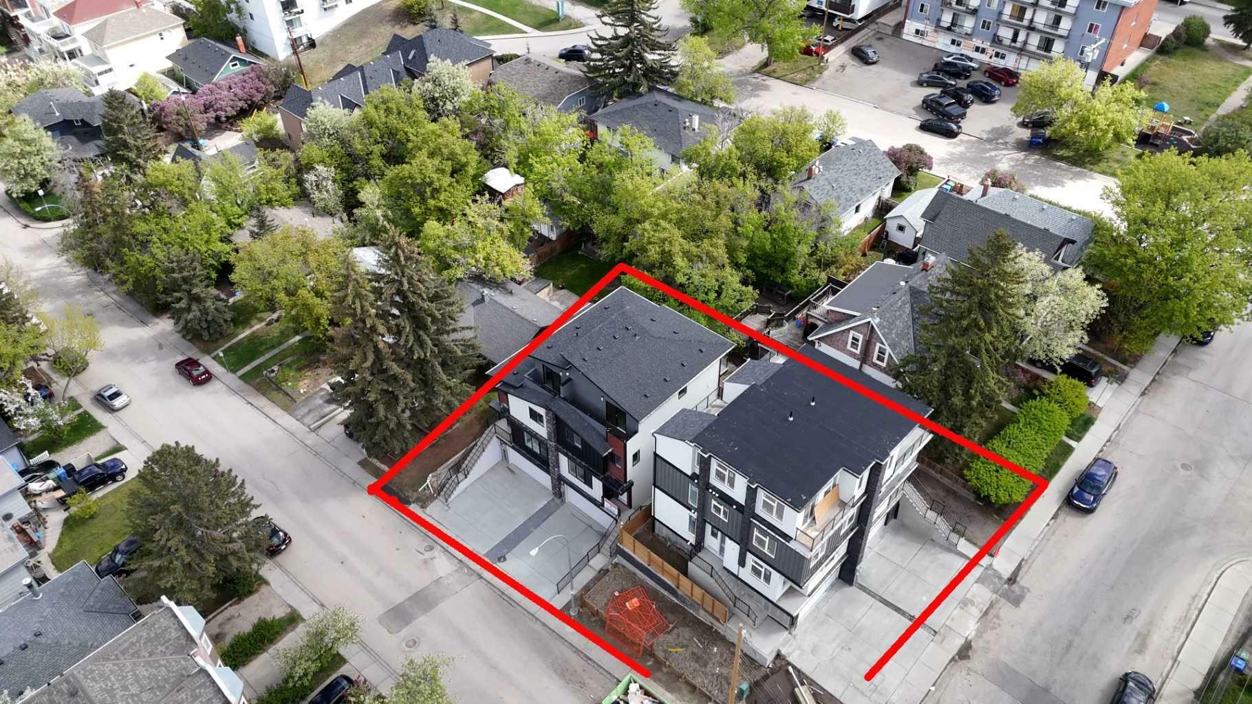 Property Photo: 2526 16 Street SW AB T2T 4E9