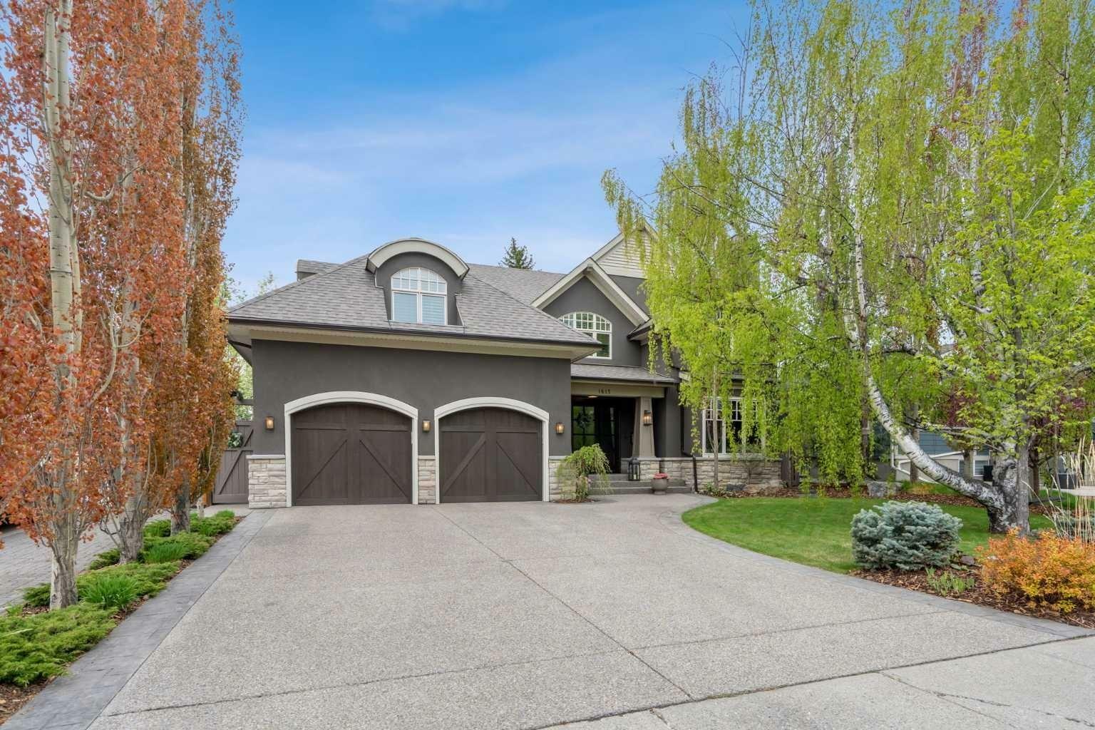 Photo de la propriété: 1615 49 Avenue SW AB T2T 2T8