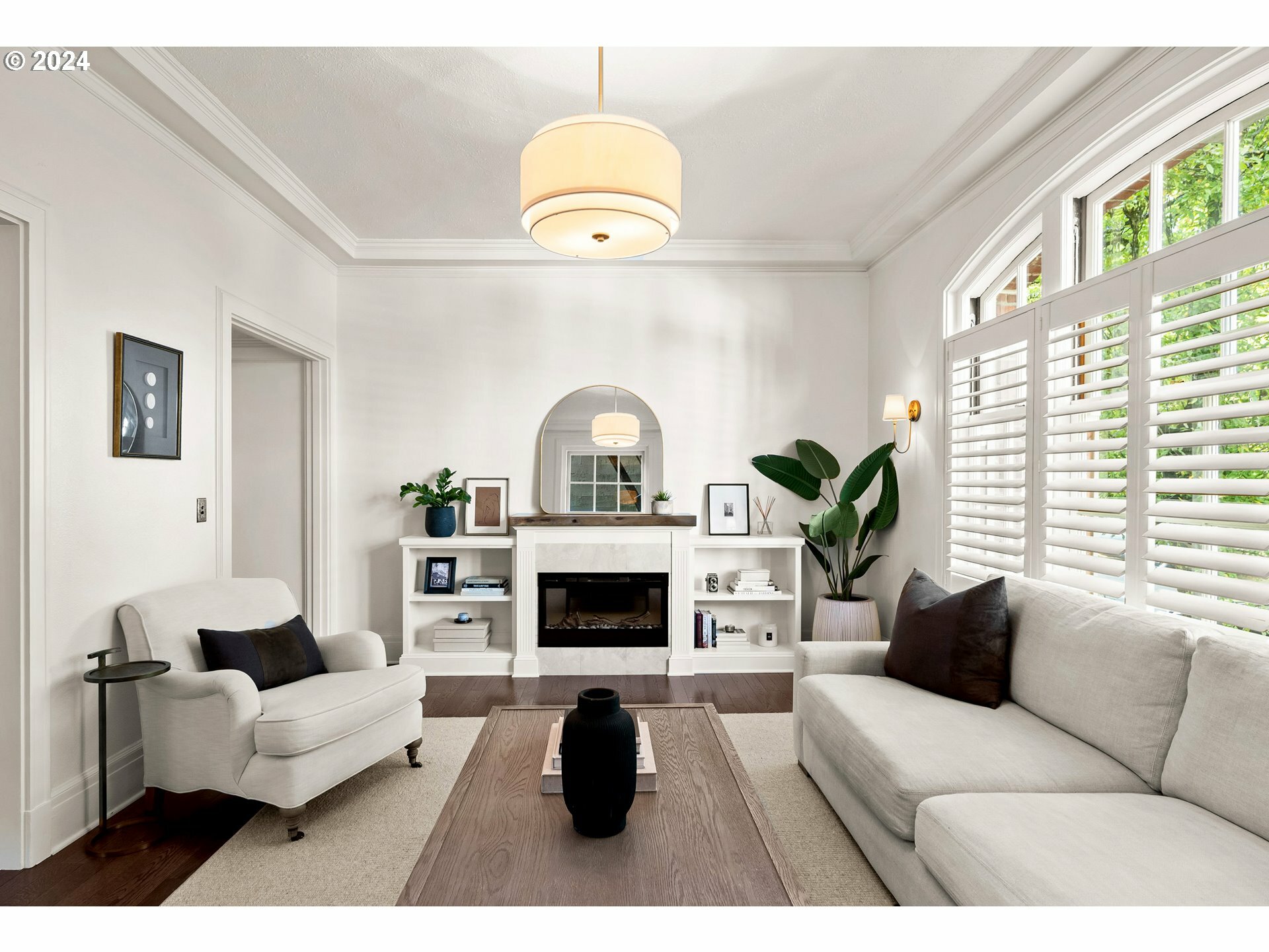 Property Photo: 410 NW 18th Ave 103 OR 97209