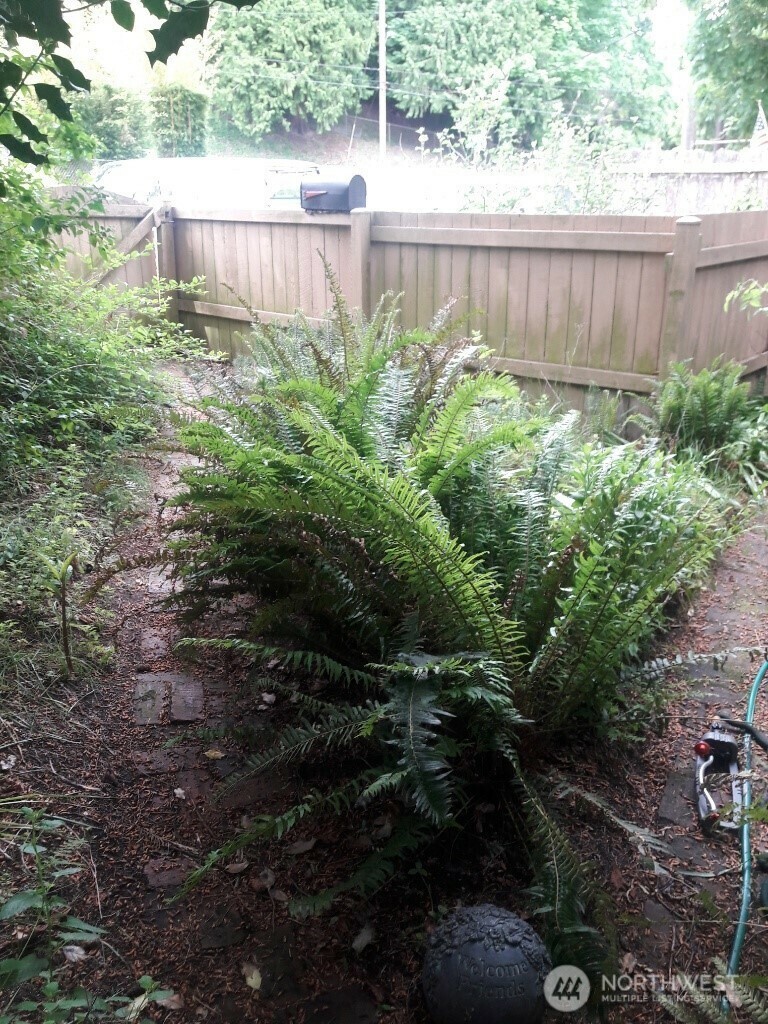 Property Photo: 4052 Burton Place W WA 98199