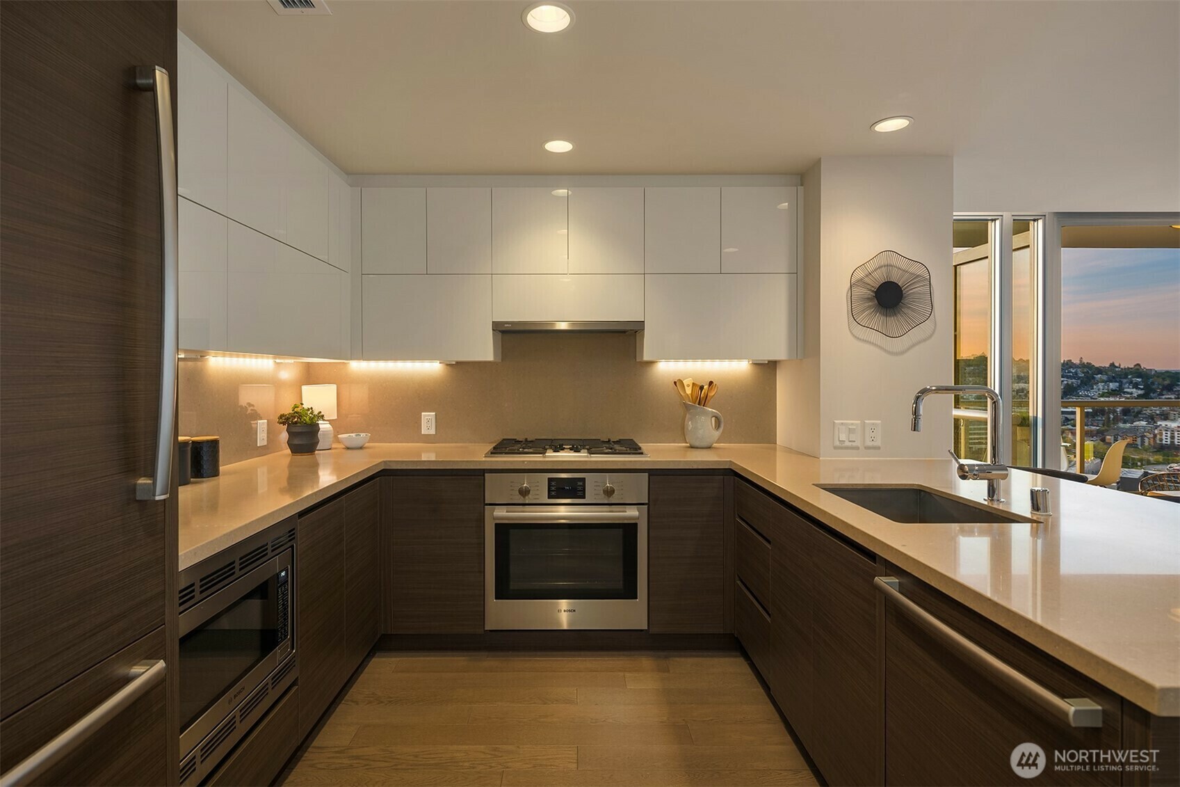 Property Photo: 583 Battery Street 2003N WA 98121