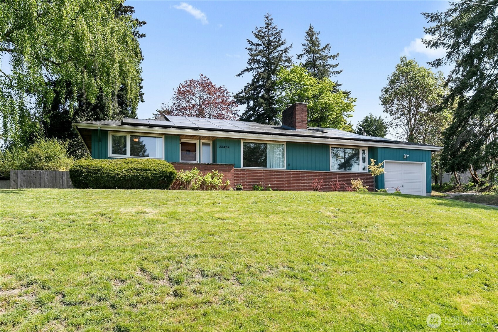 Property Photo: 23454 25th Avenue S WA 98198