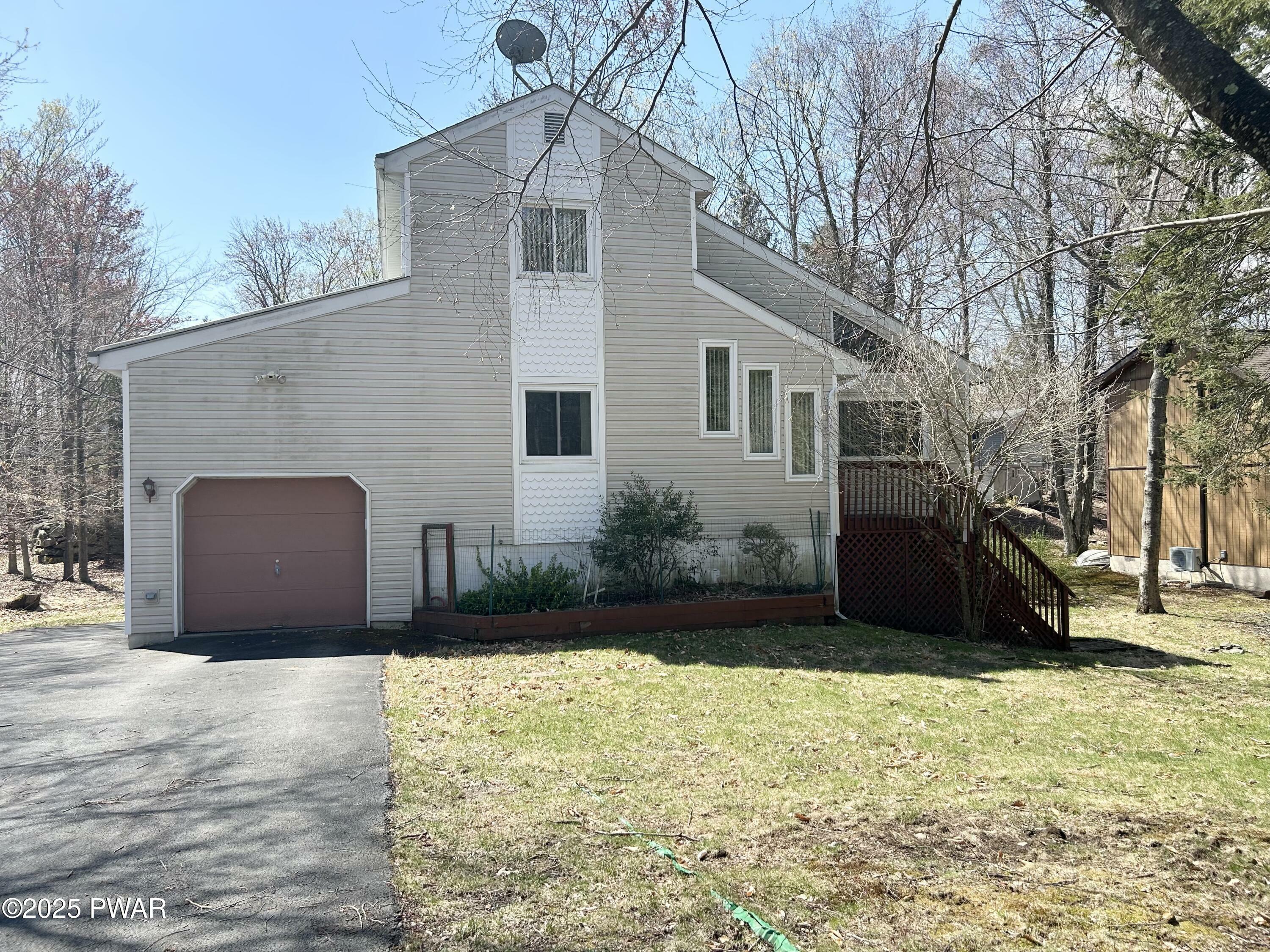 1050 Green Valley Cir  Lake Ariel PA 18436 photo