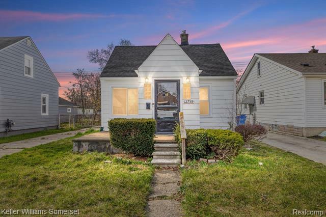 12758 Vernon Avenue  Warren MI 48089 photo