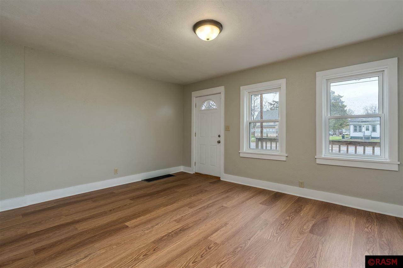 Property Photo: 1506 3rd Avenue MN 56001